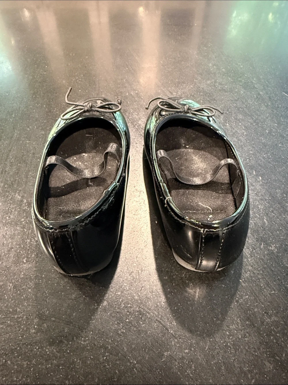Toddler Girls Black Patent Ballet Flats with Bow